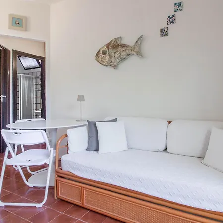 Apartment Casa Esmeralda Near The Sea With Patio!