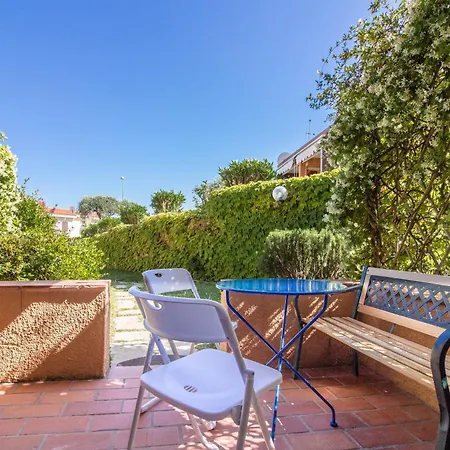 Casa Esmeralda Near The Sea With Patio! *