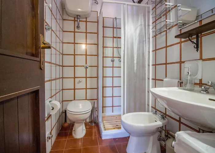 Apartamento Guesthost - Esmeralda Near The Sea With Patio! *